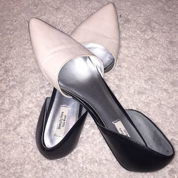 vera wang flat shoes
